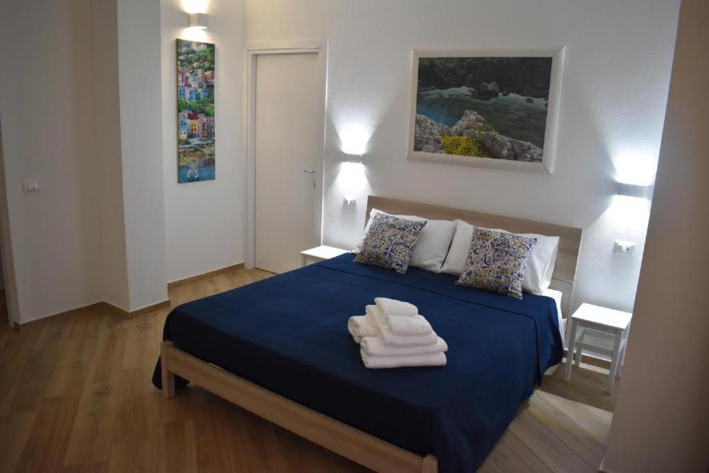 Deluxe Room (2 Adults + 1 Child)