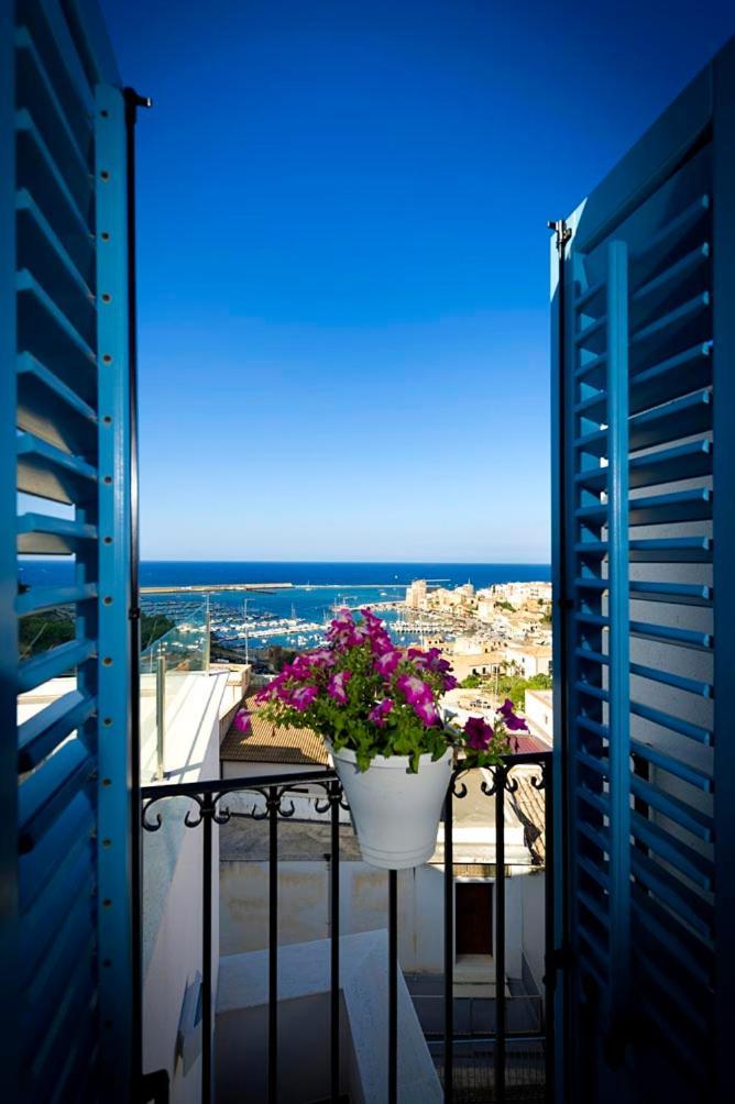 Superior Double Room with Balcony and Sea View